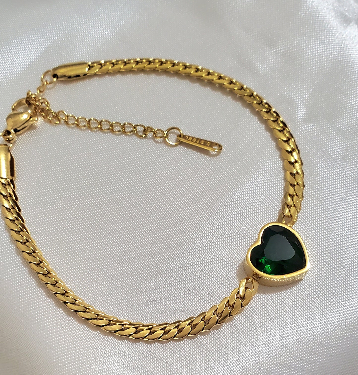 18K Gold Plated Green Zircon Heart Bracelet – Dainty Love Charm Jewelry Gift