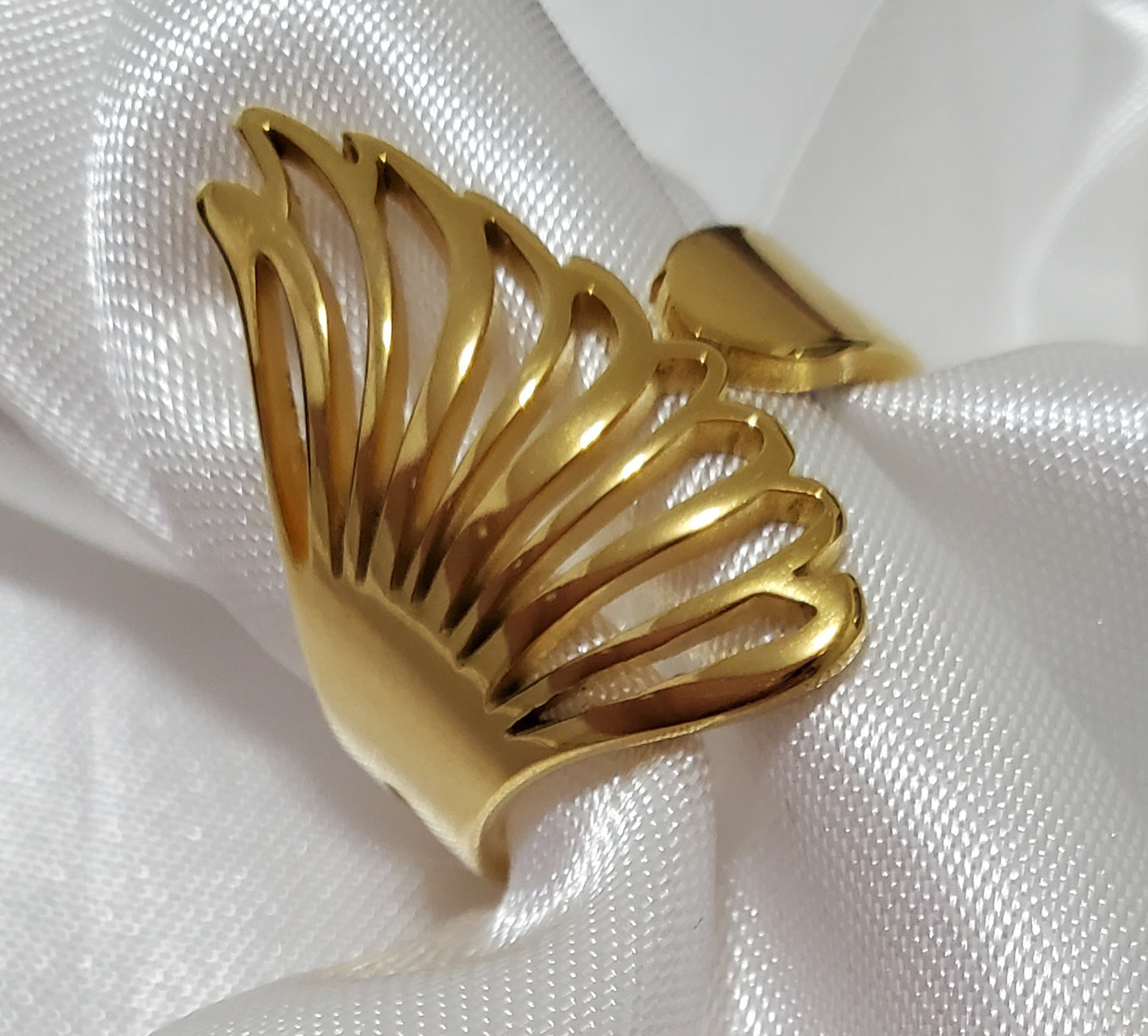 Anillo Dorado Ala de Angel