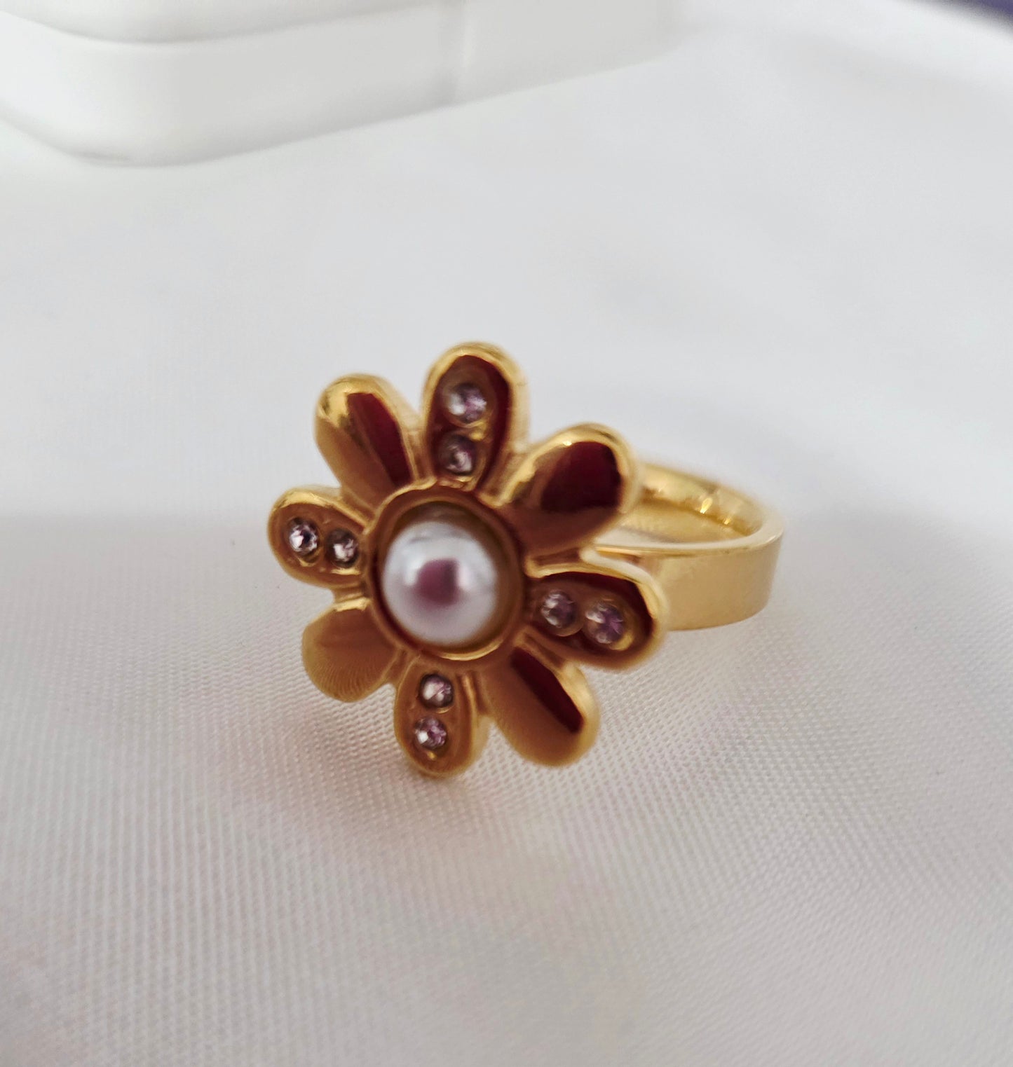 18K Gold Plated Pearl Floral Ring