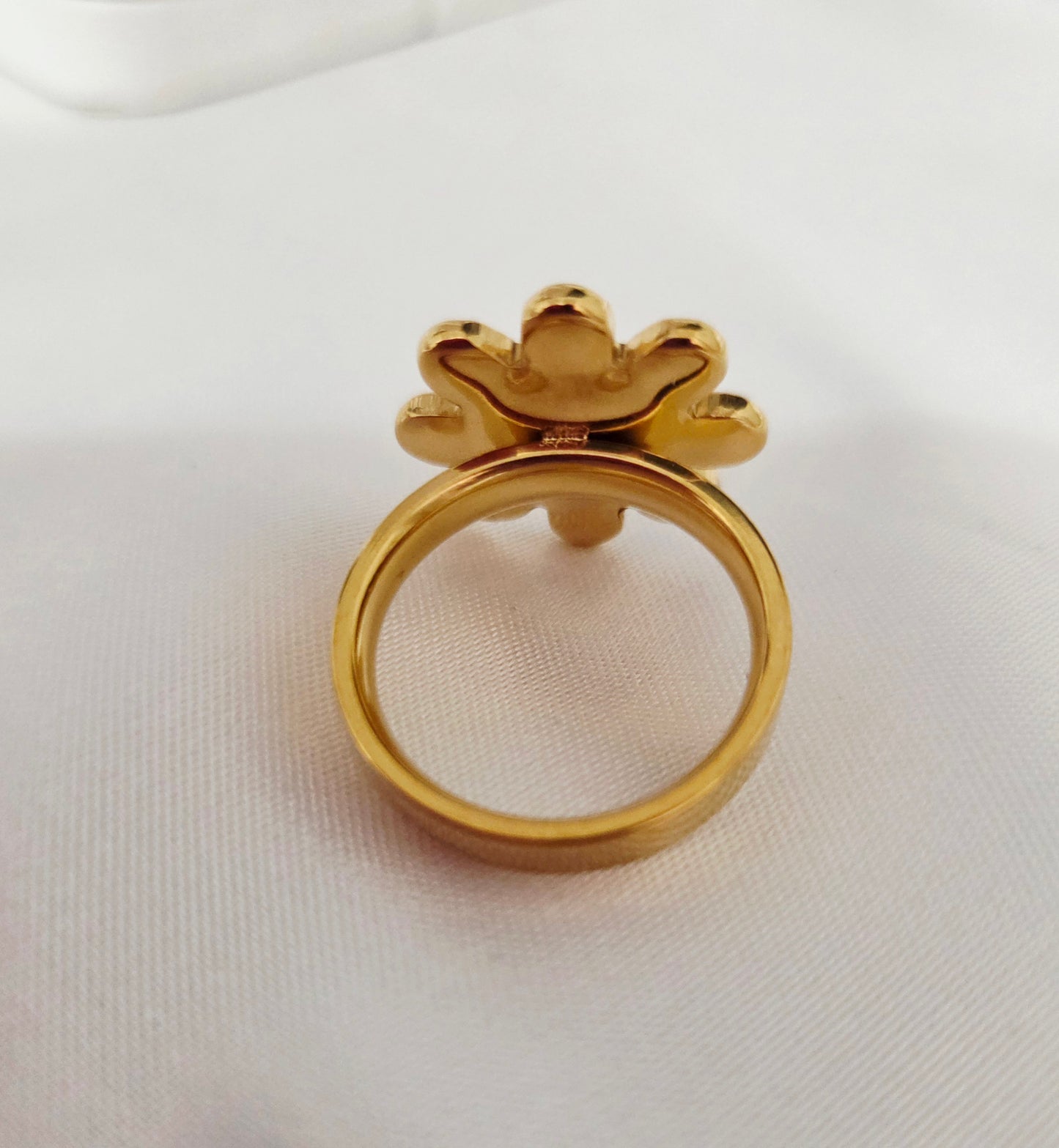 18K Gold Plated Pearl Floral Ring
