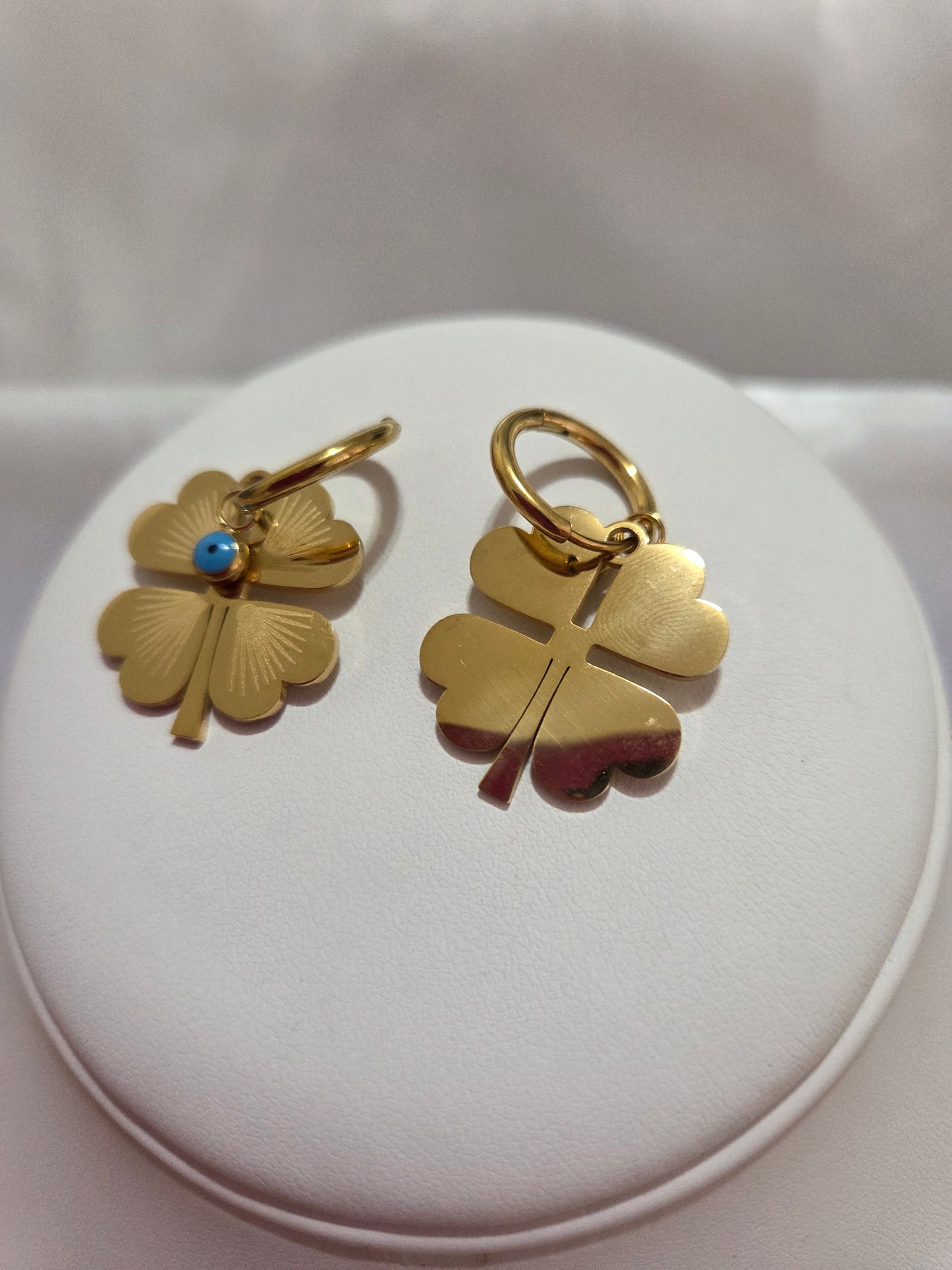 18K Gold Plated Trevol Turquoise Earrings