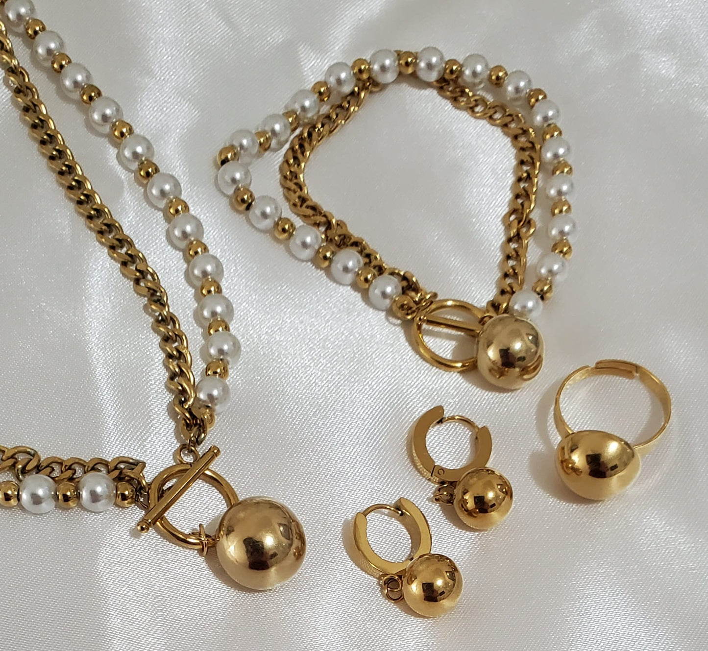 Set de Collar doble Cadena Esfera Perla Dorado