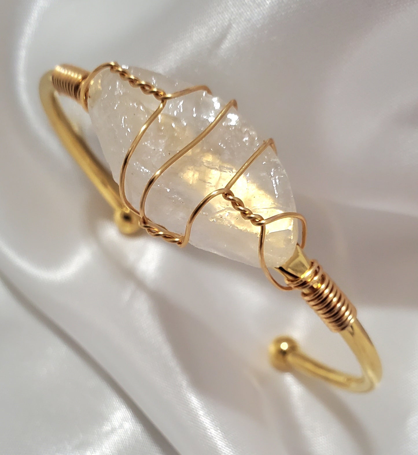 Moon Open Quartz Bracelet 100% Natural Stone