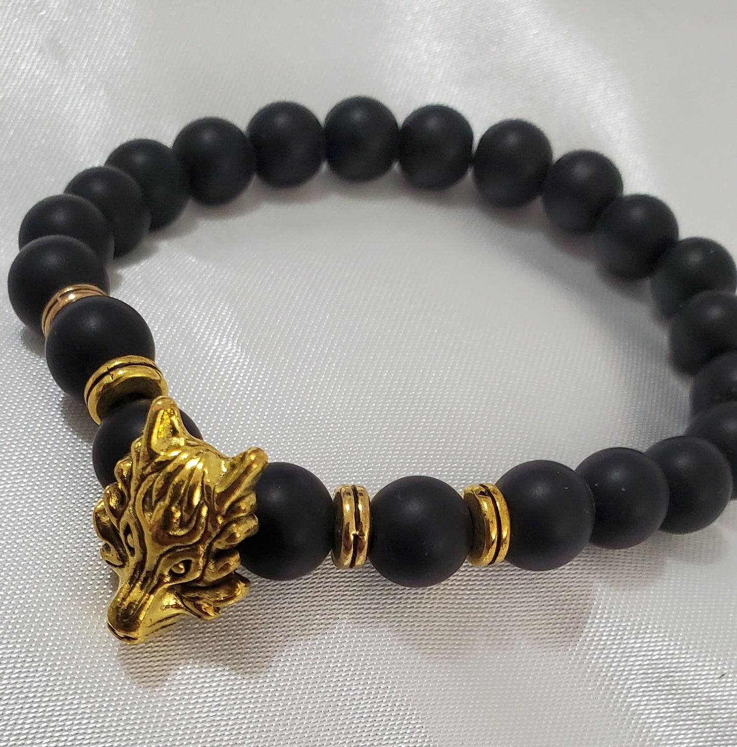 Pulsera negra de hombre charm lobo