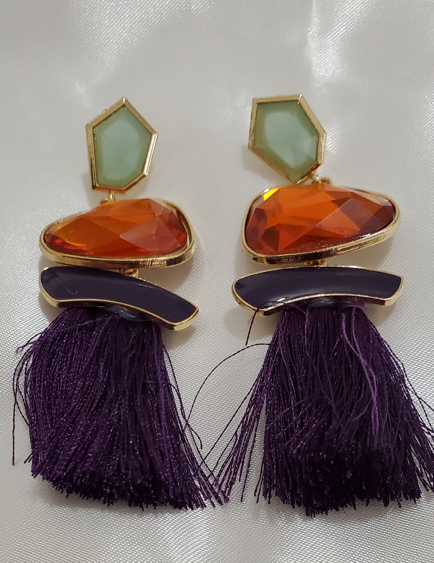 Reina Drop Earrings with Tassel and Polyresin