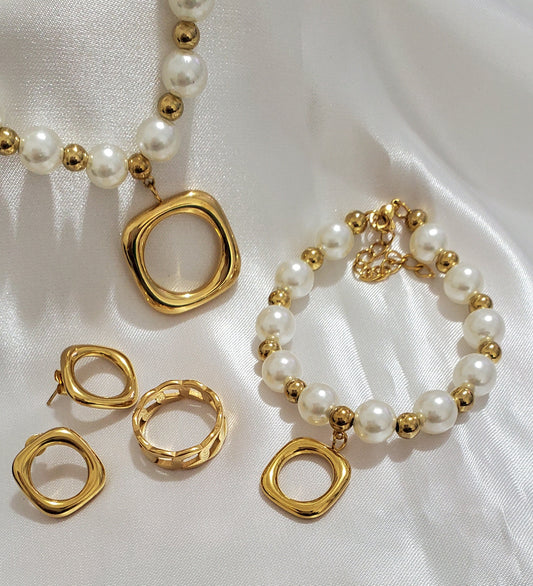 Set Perlas Dorado Cuadrado