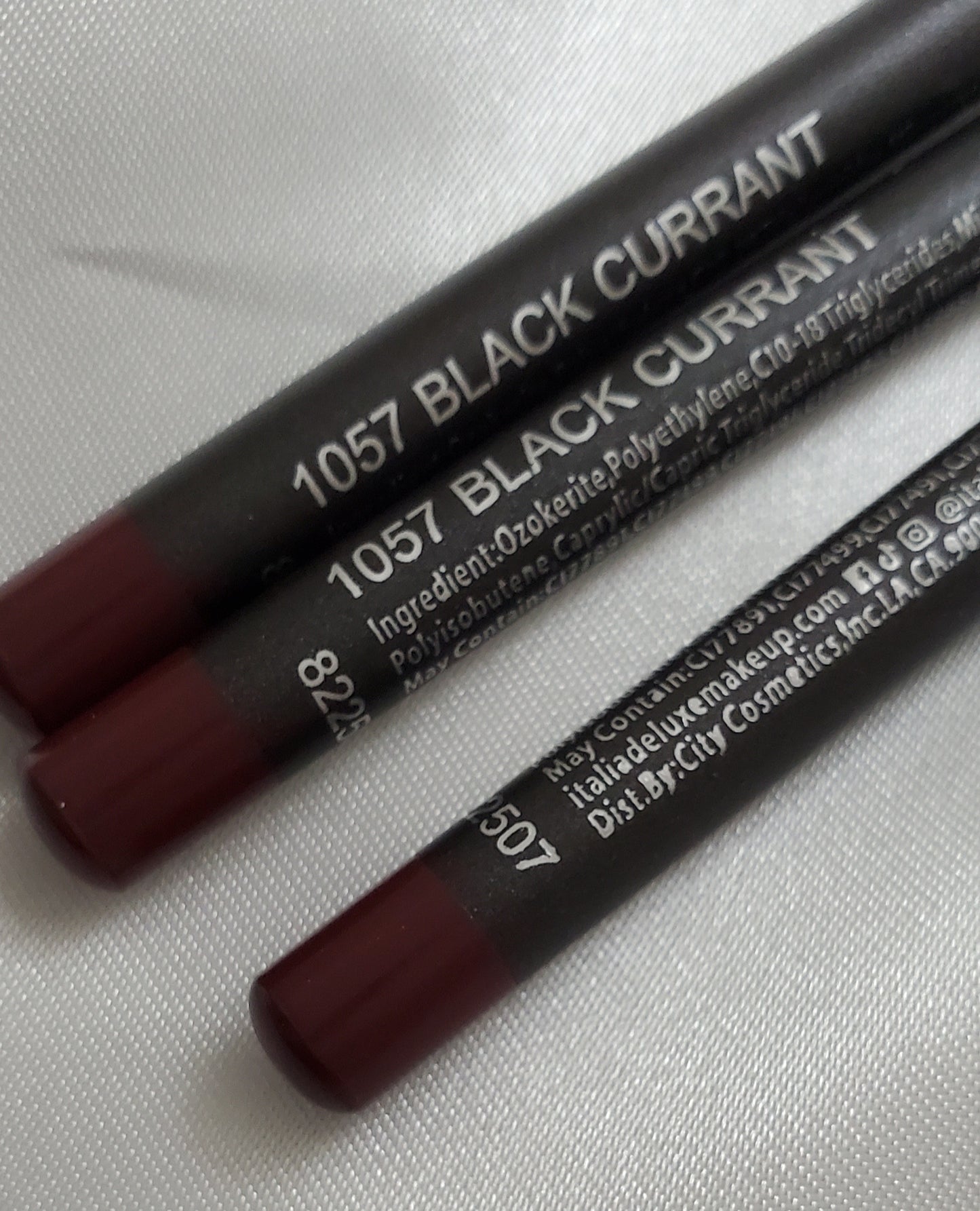 Italia Delux Ultra Fine Lip Liner