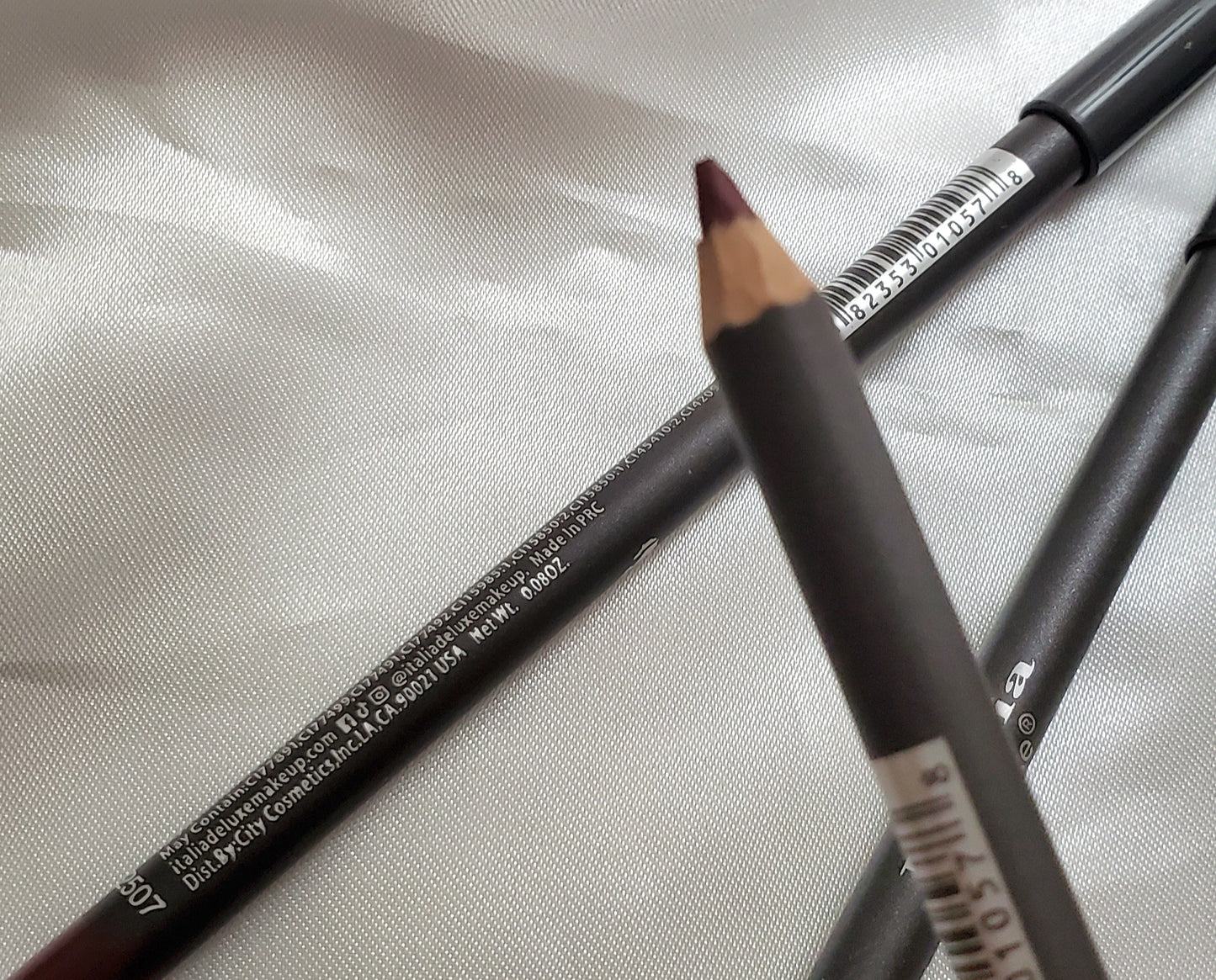 Italia Delux Ultra Fine Lip Liner