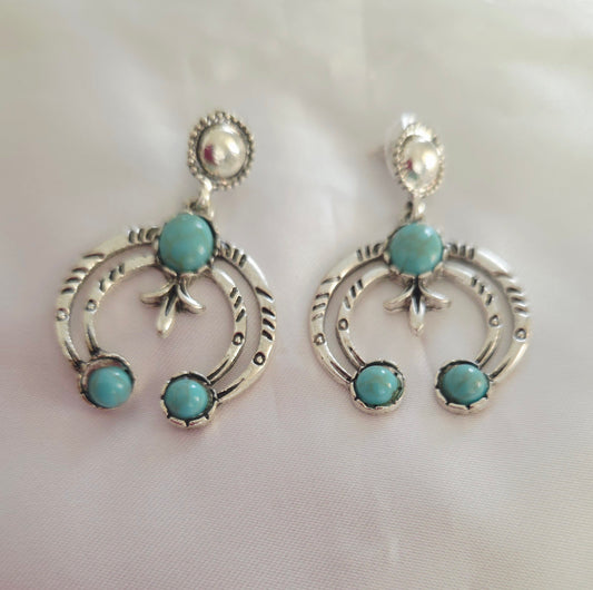 Antique Silver Turquoise U-Shaped Dangling Earrings