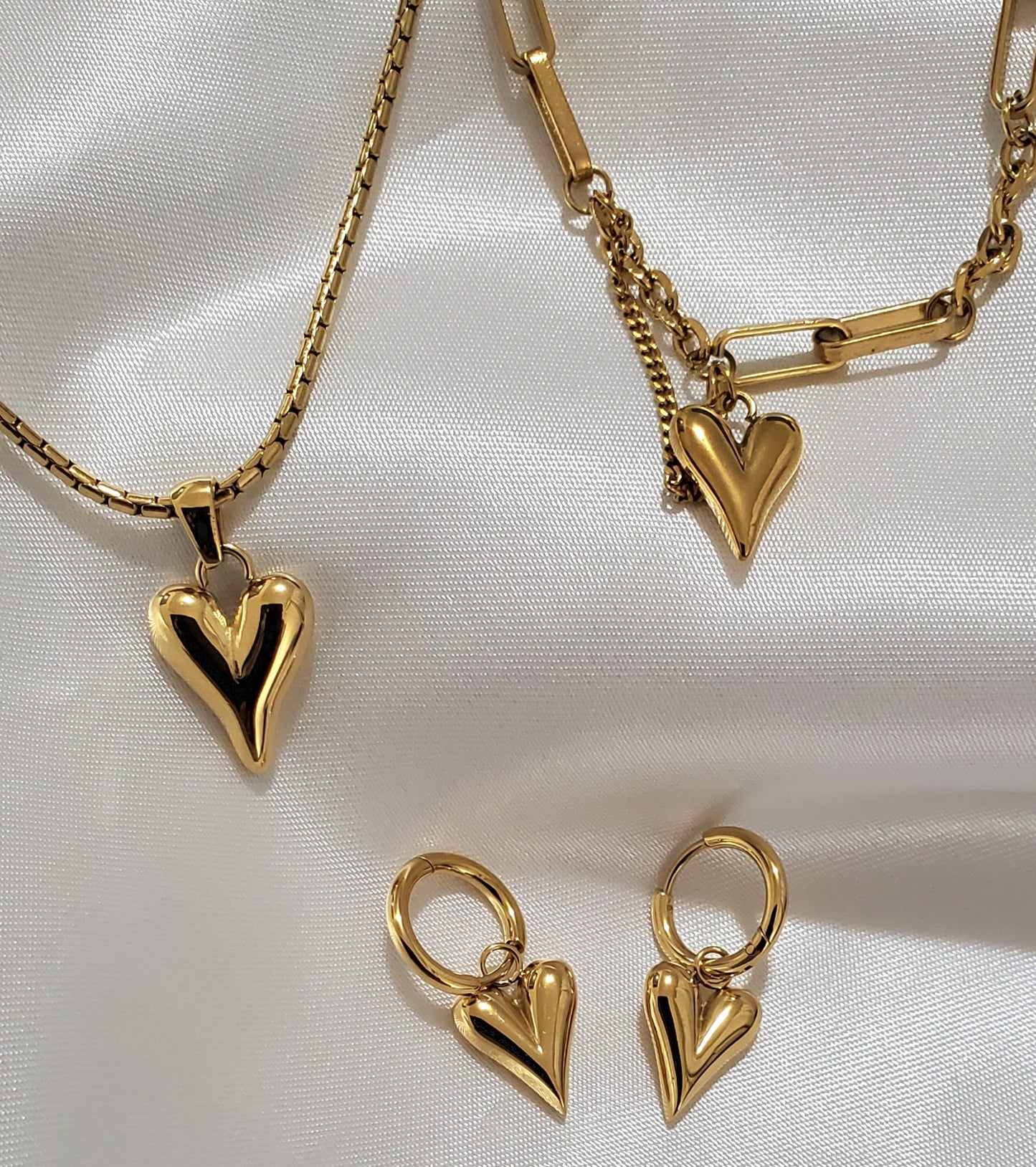 Set de Collar Corazón Dorado